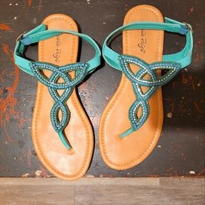 8.5 Charlie Paige like new teal sandals